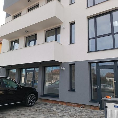 קריובה Apartament 2 Camere, Bloc Nou, Langa Promenada Moll, Capacitate 4 Persoane מראה חיצוני תמונה